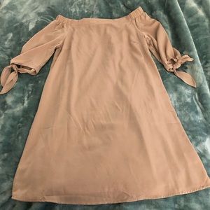 Monteau - off the shoulder dress with knot sleeve